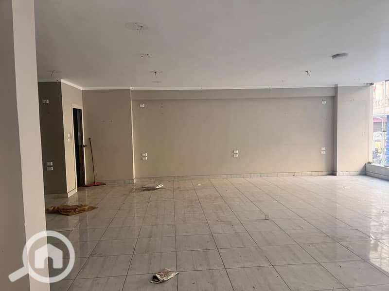 350 meters of office space on the first floor for rent for large companies, steps from the League of Arab States. - Vista 5