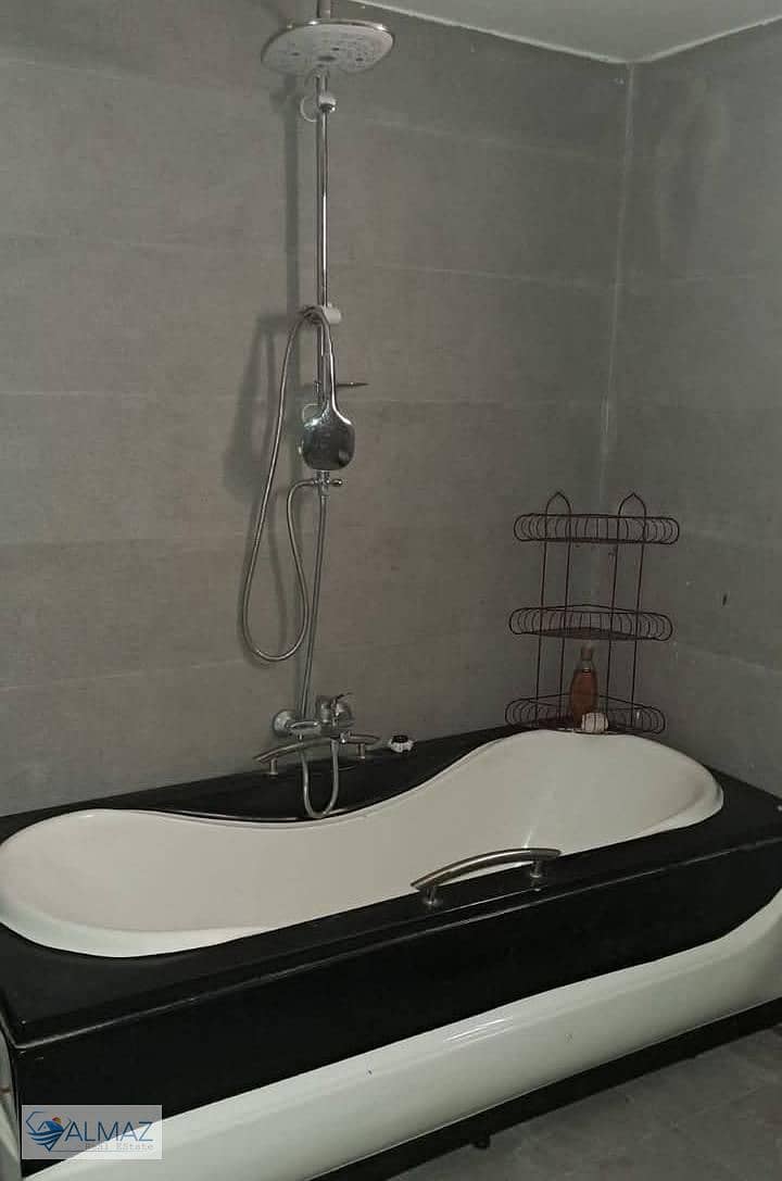Furnished duplex, 212 sq m, for rent in Dorra Cairo Compound, Fifth Settlement, directly opposite the gates of Rehab City. – pohled 6