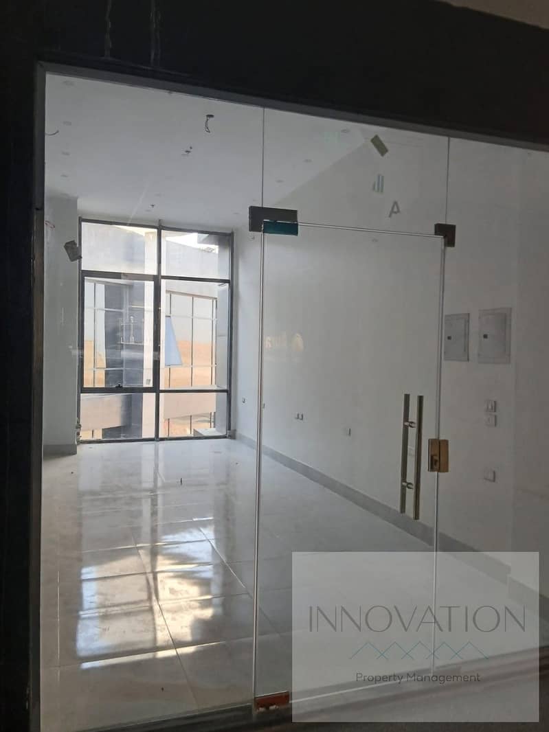 Commercial space 45 sqm for rent in a mall (3rd settlement) Prime location - Ansicht 2