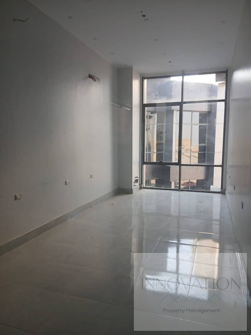 Commercial space 45 sqm for rent in a mall (3rd settlement) Prime location - Ansicht 4