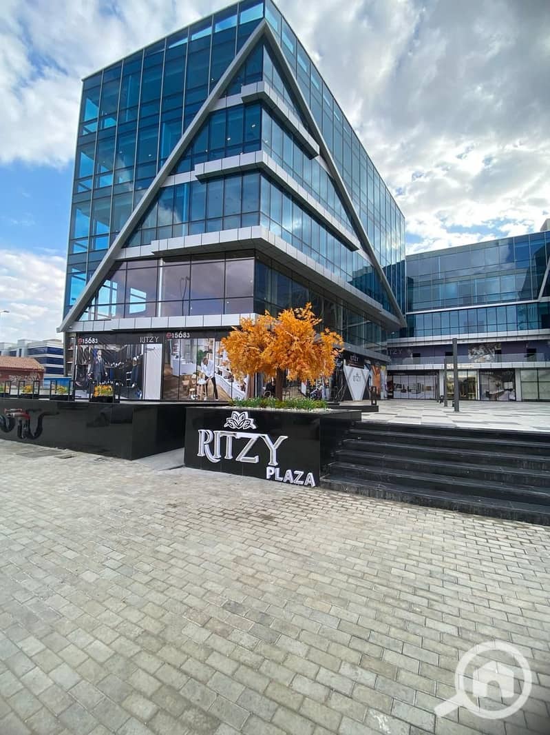 Office for rent, 63 sqm, in Ritzy Mall, Sheikh Zayed City (Al-Shabab Street); finished and equipped with air conditioning. - Widok 4