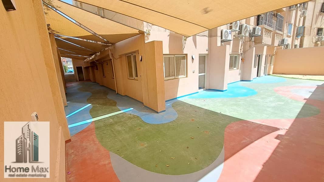 Office space for rent with air conditioning suitable for all companies and administrative offices in front of Beverly Hills, Sheikh Zayed - Ansicht 4