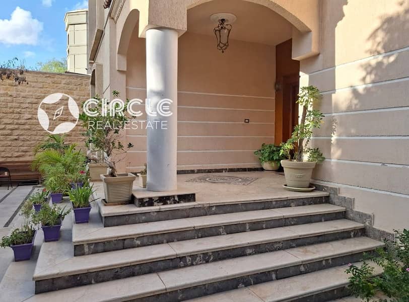 Fully Finished & Furnished 550m Standalone Villa With 600m Land Area And Private Garden And Basement For Sale In Katameya Residence New Cairo - Widok 6
