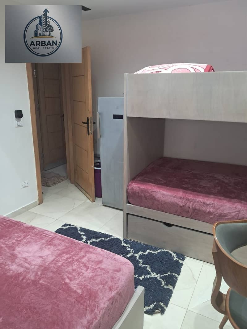 For rent: furnished hotel apartment in Zahraa Maadi, Rayhana Avenue compound, in front of Wadi Degla club, a prestigious and distinctive location close to amenities. - Mehr