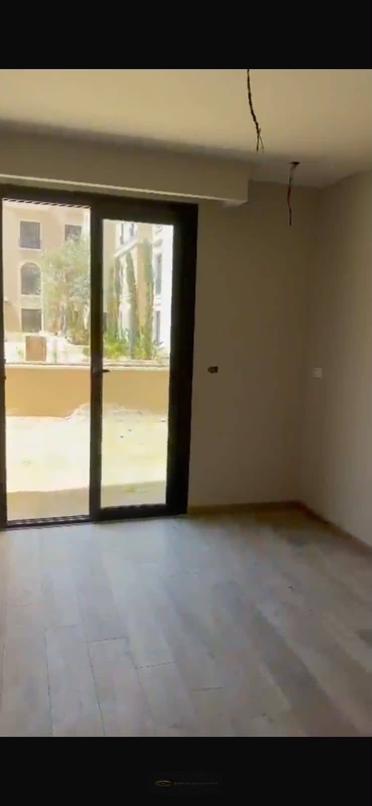 Apartment for sale inside Village West compound in Sheikh Zayed, ground floor with garden, area of 149 m, special view inside the compound. - Więcej