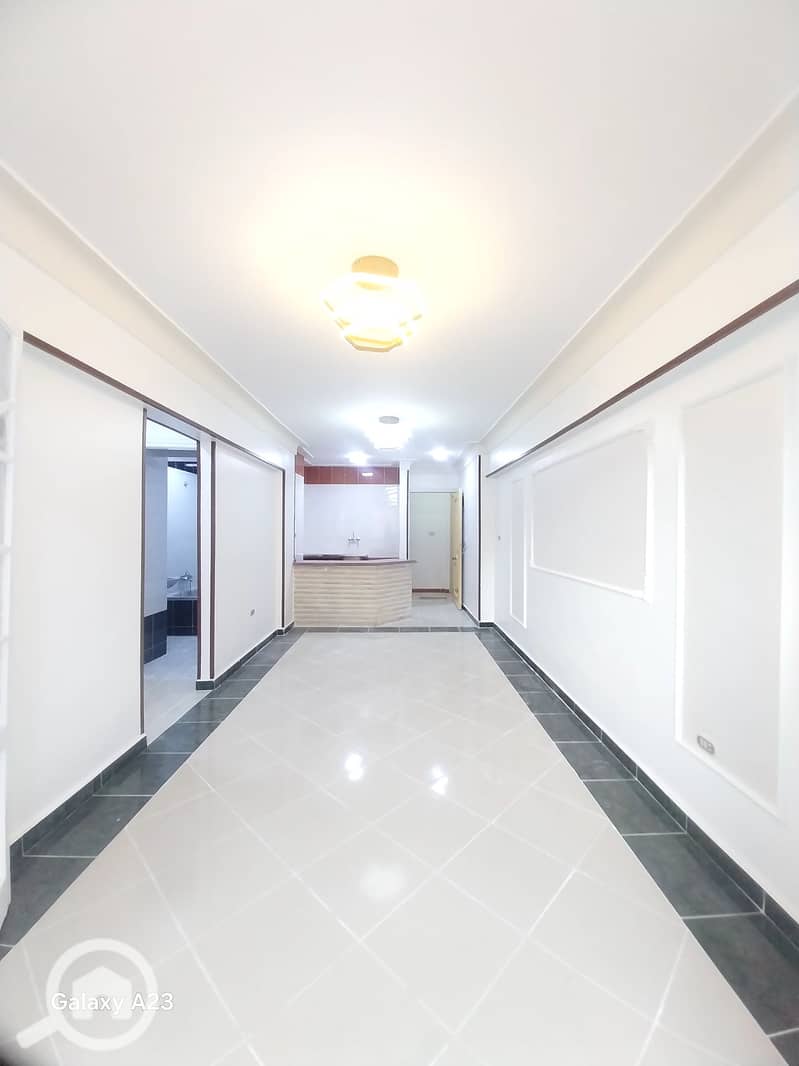 An apartment by the sea in Al-Ajmi, Al-Nakhil beach, suitable for housing and good investment with luxurious finishing. – pohled 3