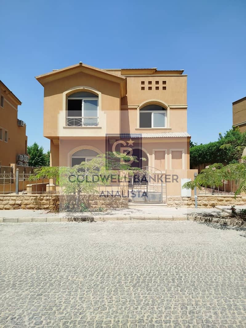 standalone for sale under market price in golden square prime location semi finshed 550m new cairo. - Widok 2