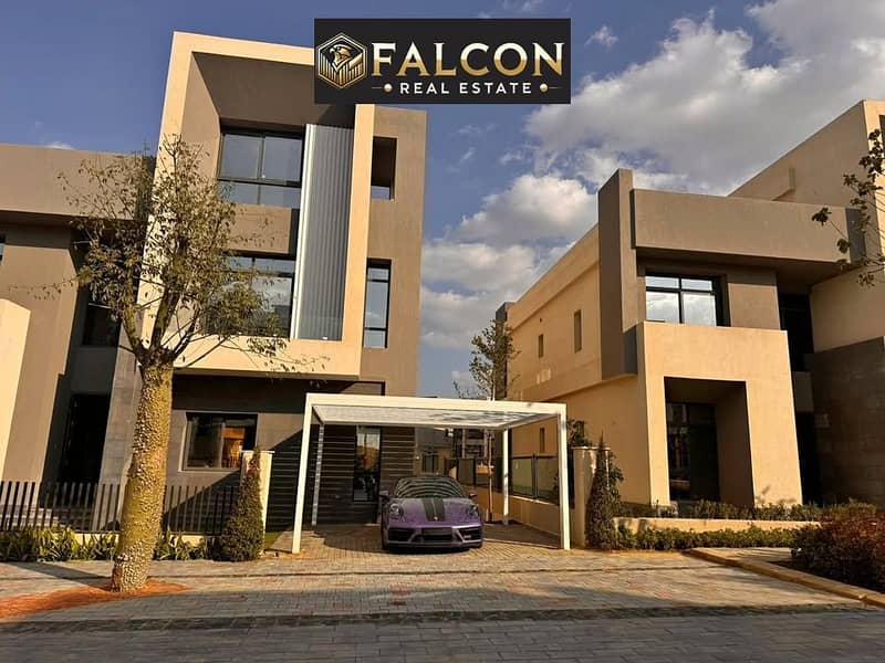 VIP villa views from all rooms facing clubhouse with 25% off in New Cairo next to Swan Lake Hassan Allam compound minutes from al Rehab & Hyde Park - View 6