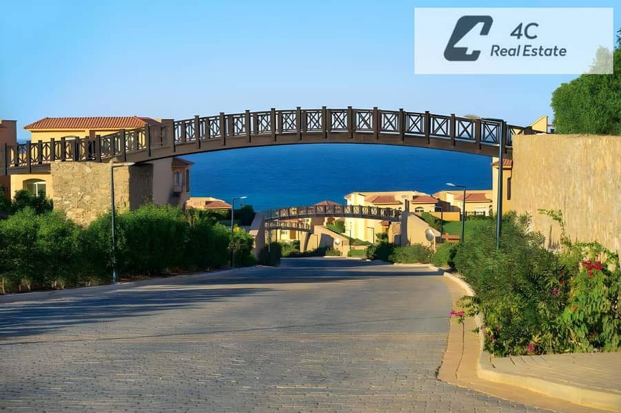 Under market price Townhouse for sale 150 m fully finished Prime location Second row directly on the sea in Telal Sokhna - Ansicht 5