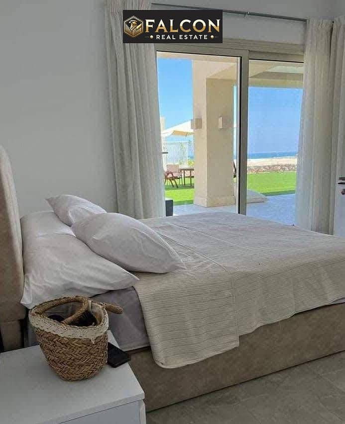 Chalet ready to move at Marseilia Beach 5, in the heart of Ras El Hekma. Fully finished with full sea and lagoon views; immediate delivery - Vista 4