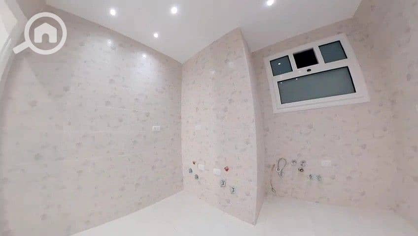 7 1000135899. jpg