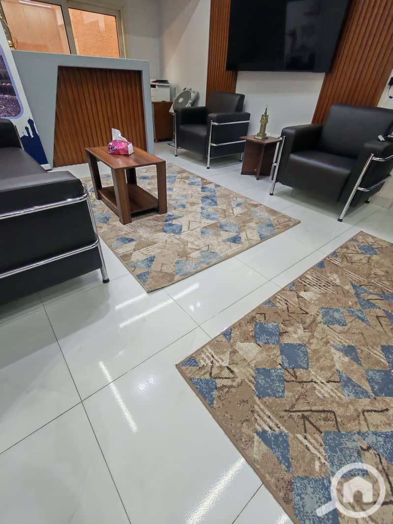 A fully furnished modern furniture office in a prime location in Heliopolis. - Bild 2