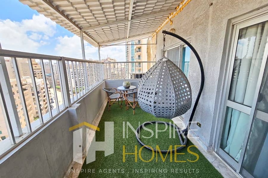 Enjoy Luxury and Coastal Living in the Heart of San Stefano with a Partial Sea View - Widok 2