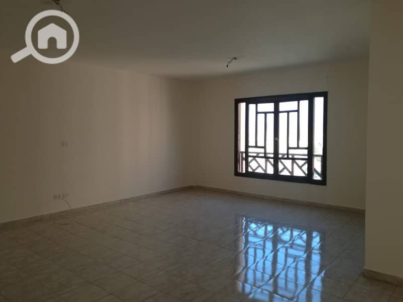 196 for sale in Al Rehab, 4 bedrooms with a waterfront view, featuring elegant finishes at a special price. - Altro