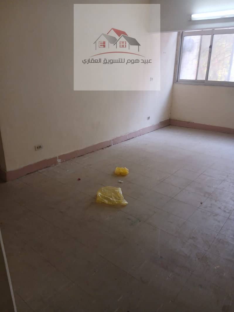 An opportunity for an apartment for sale at a special price in Nasr City, the eighth district, in the Cooperative Buildings, with a prime location on a corner. - Mehr