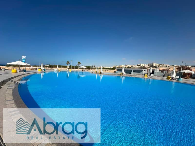 For sale: Finished Chalet with direct sea view ready to move payment facilities available - Mehr