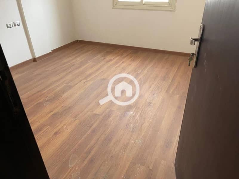 Semi-furnished apartment for rent in Jade Residence, prime location - Widok 5