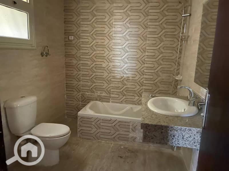 Semi-furnished apartment for rent in Jade Residence, prime location - Widok 6