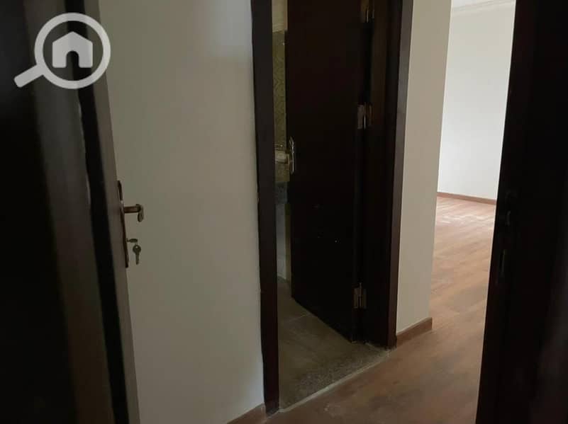 Semi-furnished apartment for rent in Jade Residence, prime location - Więcej