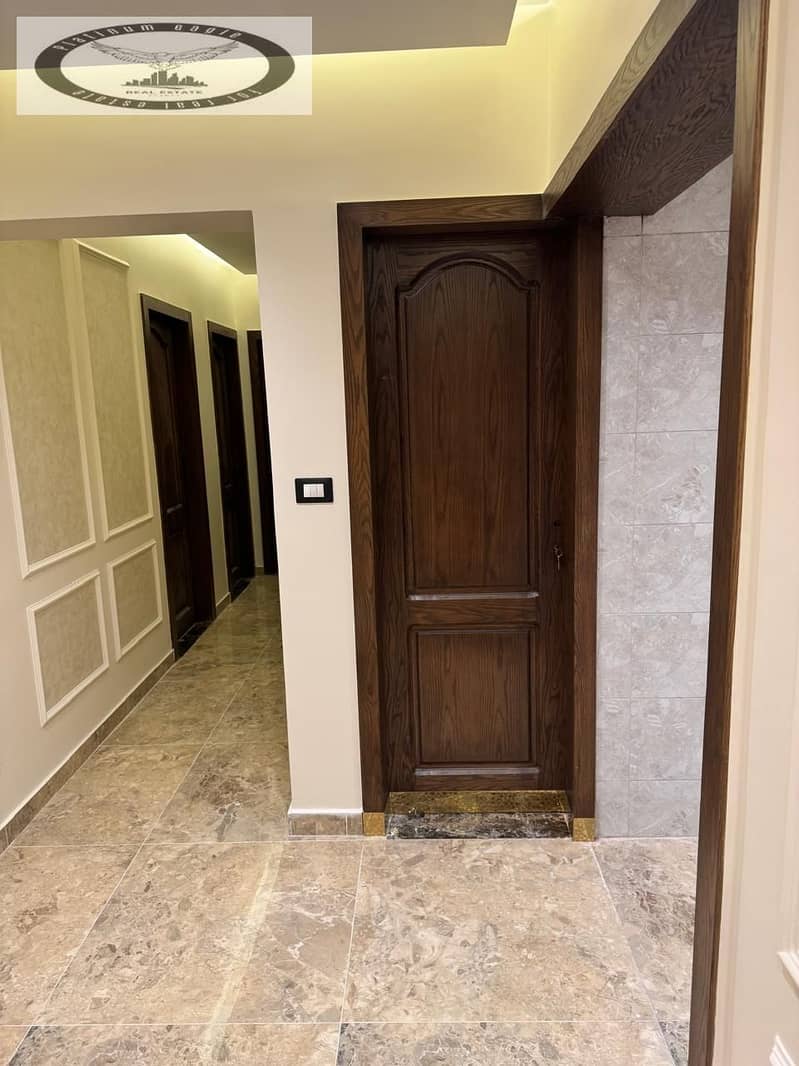 Apartment for sale in Rawdat Al-Azhar Compound, First Settlement (near Al-Rehab Gate 1 and Maxim Mall) Garden view Ultra-super-lux finish - Mehr