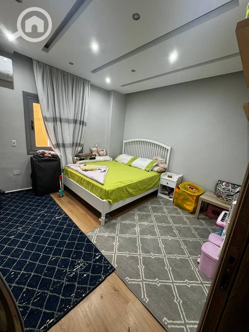 Roof-level apartment for sale in Al Yasmin Villas, Super Lux finish, with a garden view - Aanzicht 2