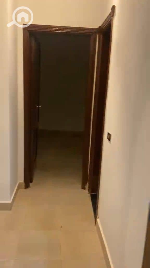 180m luxury apartment with kitchen, elevated ground floor with a private entrance in Al-Banefsaj Villas - Mehr