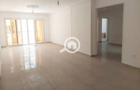 3 Bedroom Flat for Rent in Kafr Abdo, Alexandria - IMG_0711. jpg 3 Bedroom Flat for Rent in Kafr Abdo, Alexandria - IMG_0711. jpg