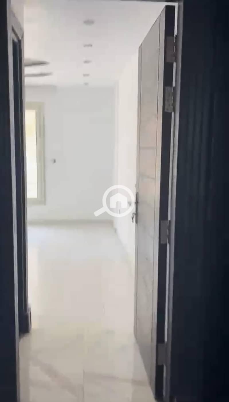 Semi-furnished apartment for rent in Square Compound - Mehr