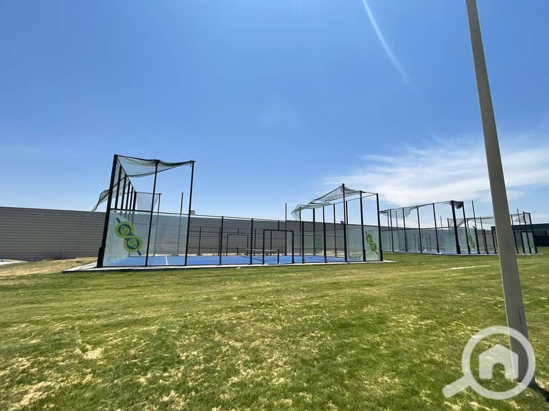 Own a 200m² twin house within a year in Q North, Sidi Abdel Rahman, and enjoy a charming sea view. The house is finished with a fully equipped kitchen - Ansicht 5