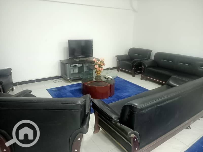 Official administrative apartment 187 square meters in October, El-Hosary Square. From the owner. - Widok 2