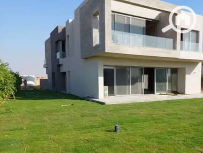 4 Bedroom Townhouse for Sale in 6th of October, Giza - WhatsApp Image 2025-11-26 at 1.04. 24 AM (2). jpeg 4 Bedroom Townhouse for Sale in 6th of October, Giza - WhatsApp Image 2025-11-26 at 1.04. 24 AM (2). jpeg