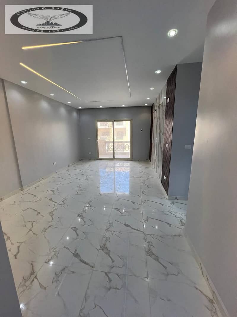 Apartment for rent in the Fifth Settlement, Paradise Compound (near the American University). First-time occupancy (brand new). Ultra-super-lux finish - Ansicht 2