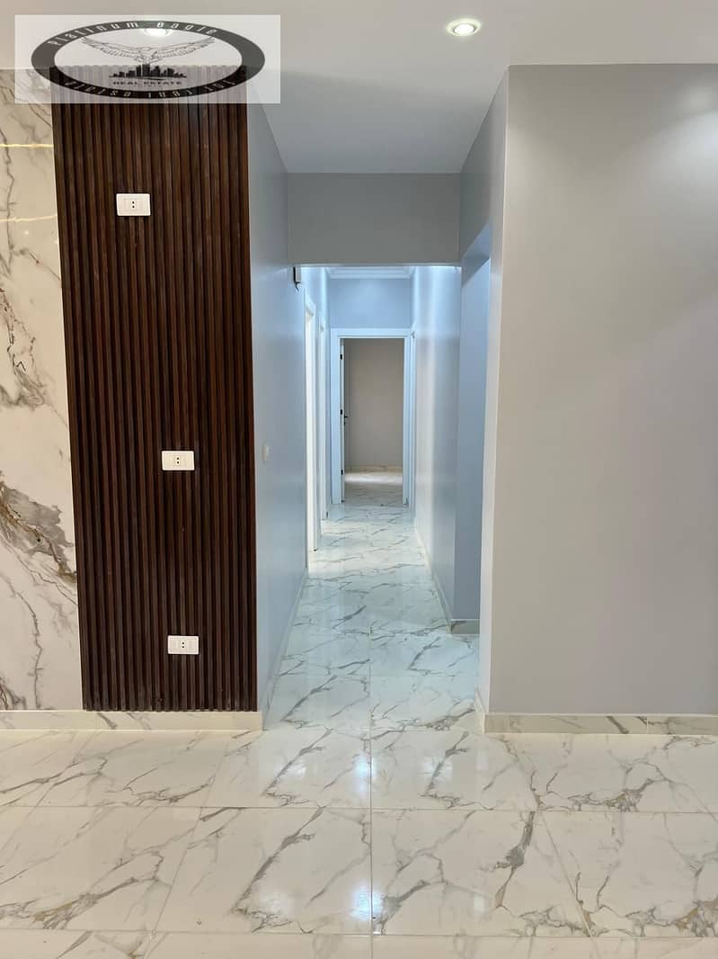 Apartment for rent in the Fifth Settlement, Paradise Compound (near the American University). First-time occupancy (brand new). Ultra-super-lux finish - Mehr