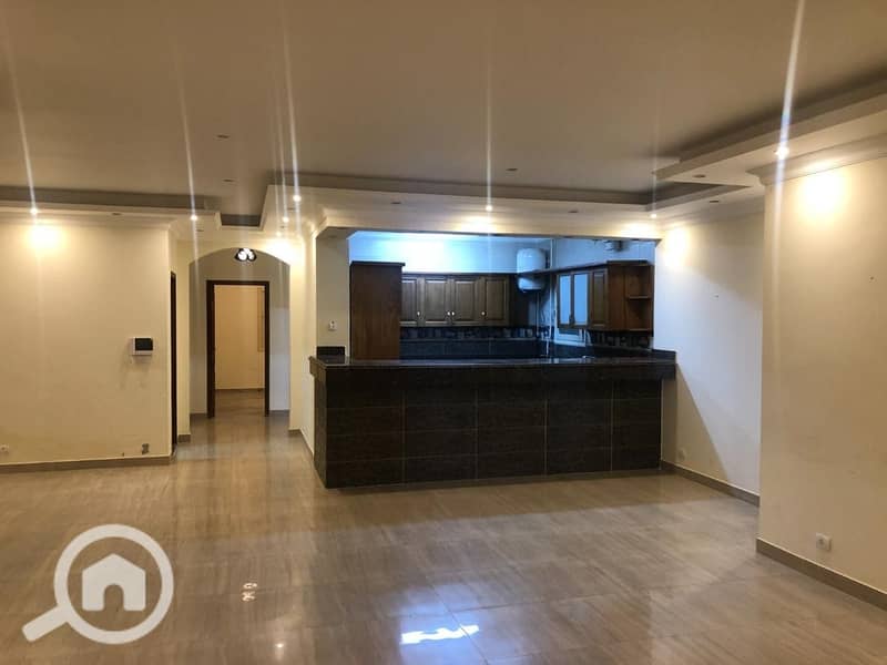 For rent: 200m apartment with private entrance, kitchen, and air conditioning. - Widok 2