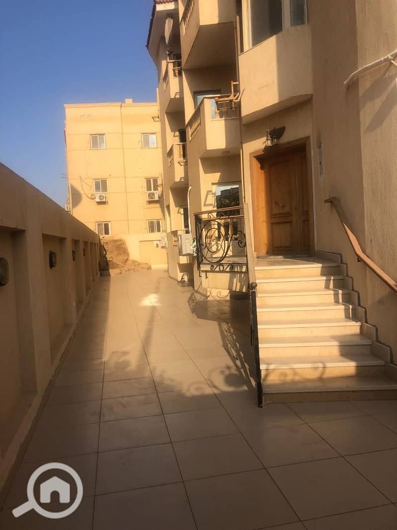 For rent: 200m apartment with private entrance, kitchen, and air conditioning. - Więcej
