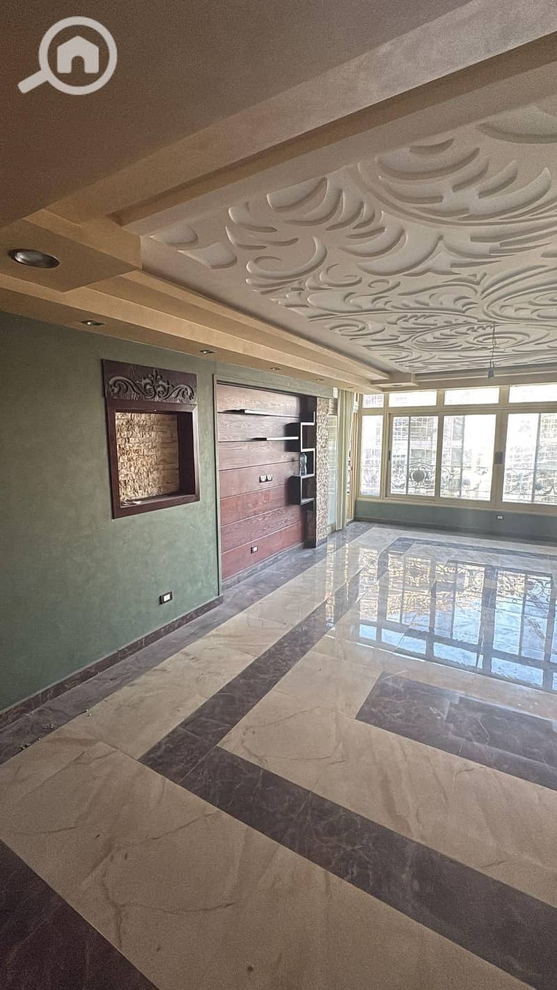 Apartment for sale in Zahraa El Maadi, in Darana View Garden Towers, next to Carrefour. Area: 200 sq mConsists of: 3 bedrooms, 3 bathrooms, reception, - Widok 4