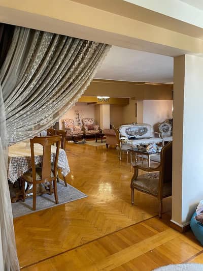 4 Bedroom Flat for Sale in Nasr City, Cairo - شقة ٣٠٠م بمكرم عبيد 4 Bedroom Flat for Sale in Nasr City, Cairo - شقة ٣٠٠م بمكرم عبيد