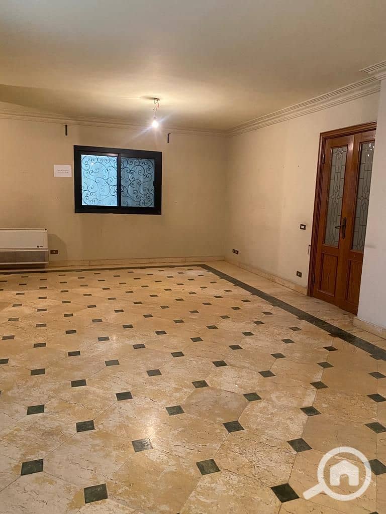 For sale, a distinguished commercial/administrative headquarters in the Ministers' Square – Sheraton Airport. Location: Ministers' Square – Sheraton Heliopolis – Al-Nahda. - Aanzicht 3