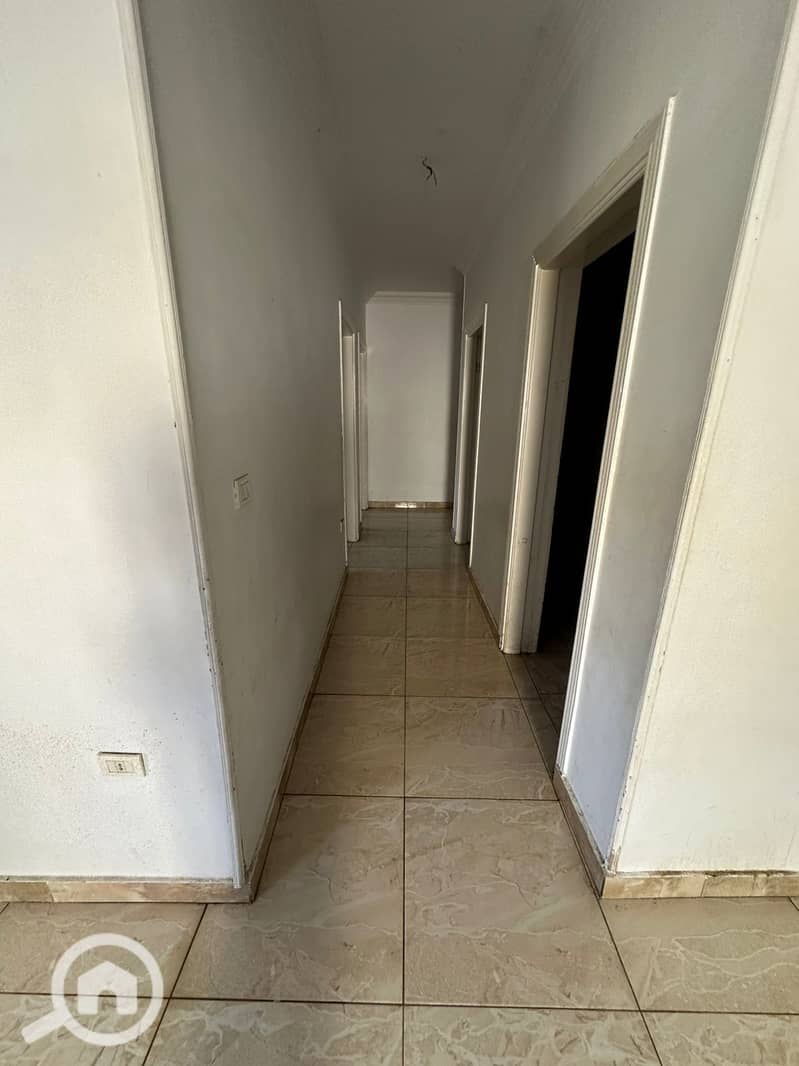 180 sqm Garden View Apartment for Sale in El Banafseg Buildings - Vista 3