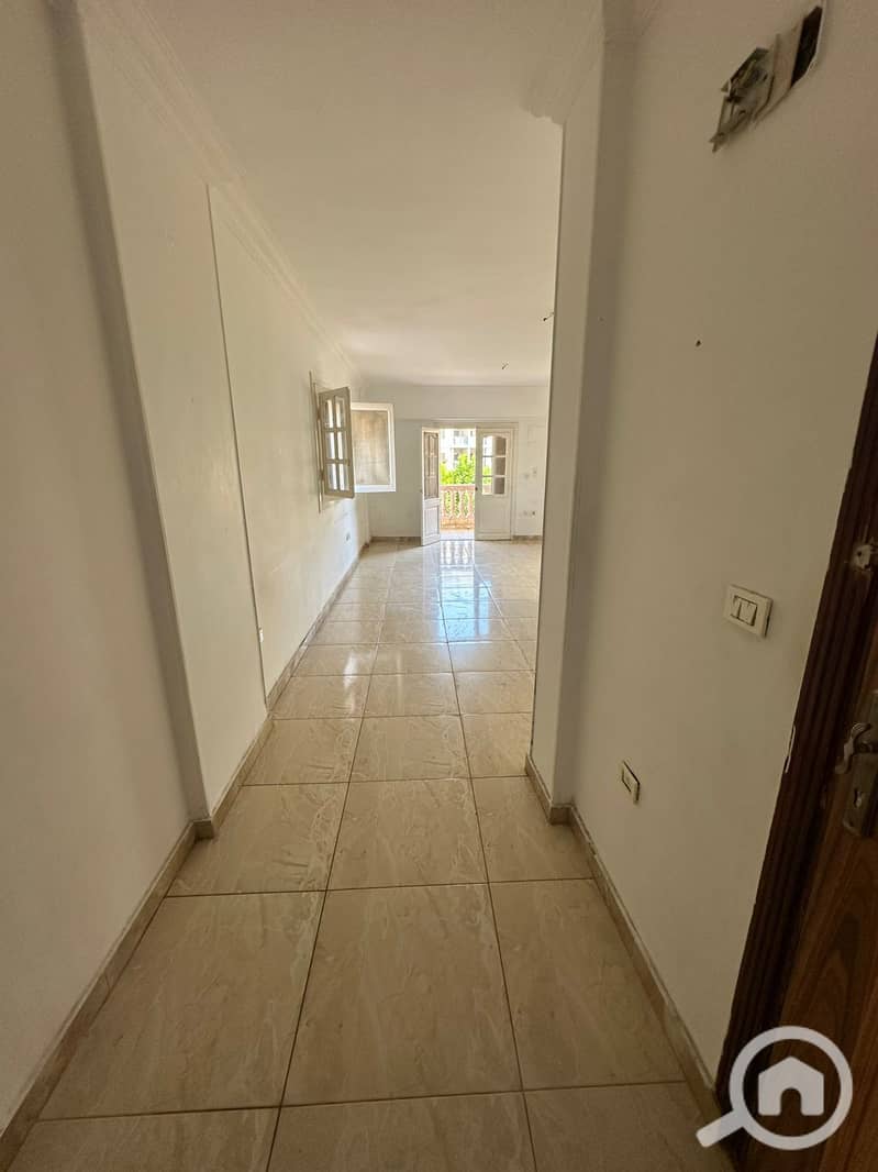 180 sqm Garden View Apartment for Sale in El Banafseg Buildings - Vista 4