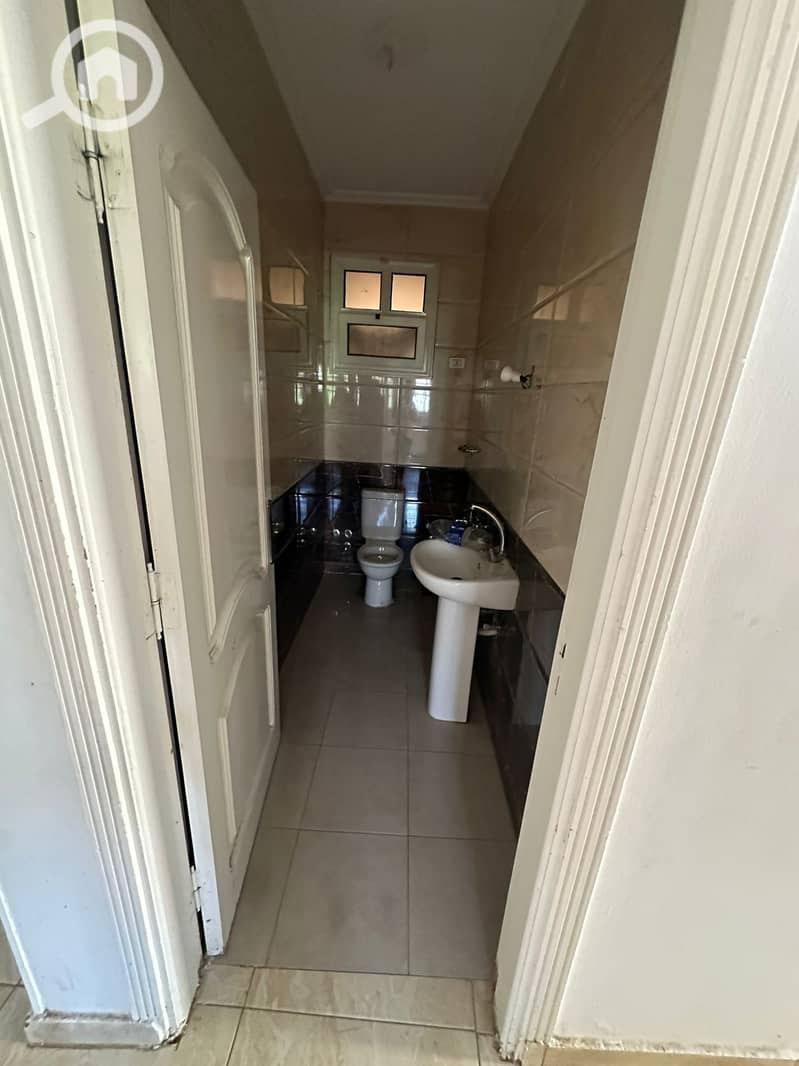 180 sqm Garden View Apartment for Sale in El Banafseg Buildings - Altro
