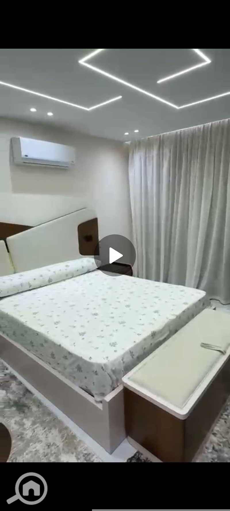 Furnished apartment for rent with three rooms and two bathrooms in Zahra Al-Maadi, Al-Maadi Dunes compound. There is security and guard service 24 hours, and there are 4 elevators. All services are available, and it's just minutes to Carrefour and a quarter of an hour to the Fifth Settlement. The apartment is on the fourth floor with a view of the fountain. It's a hotel-style apartment at an ordinary price requested 30,000 monthly. - Ansicht 2