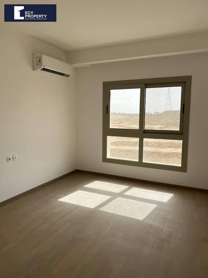 Apartment For Sale in Uptown El Mokattam Fully Finished Direct on golf - Widok 5
