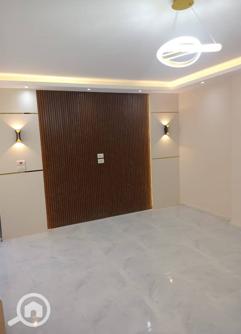 Apartment for rent in Ashgar Darana View Panorana, Zahraa El MaadiArea: 156 sq mConsists of 3 bedrooms, reception, kitchen, and 2 bathrooms8th floorEl - Aanzicht 5