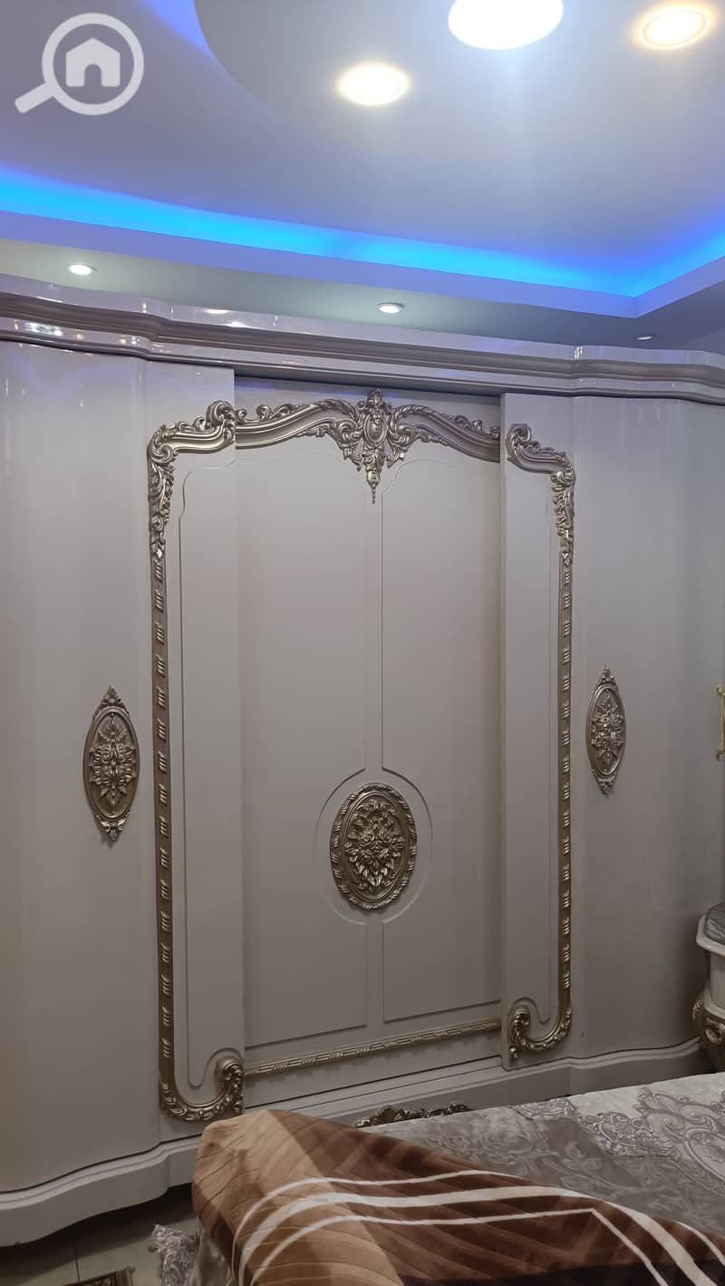 4 1000389721. jpg