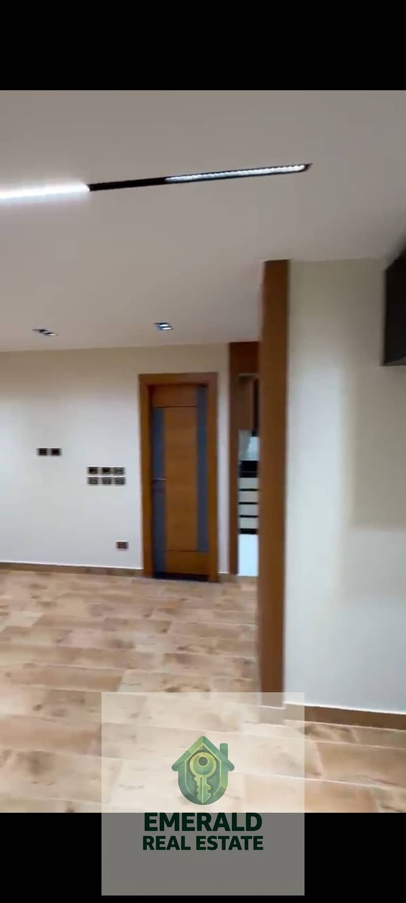 5 1000645572. jpg