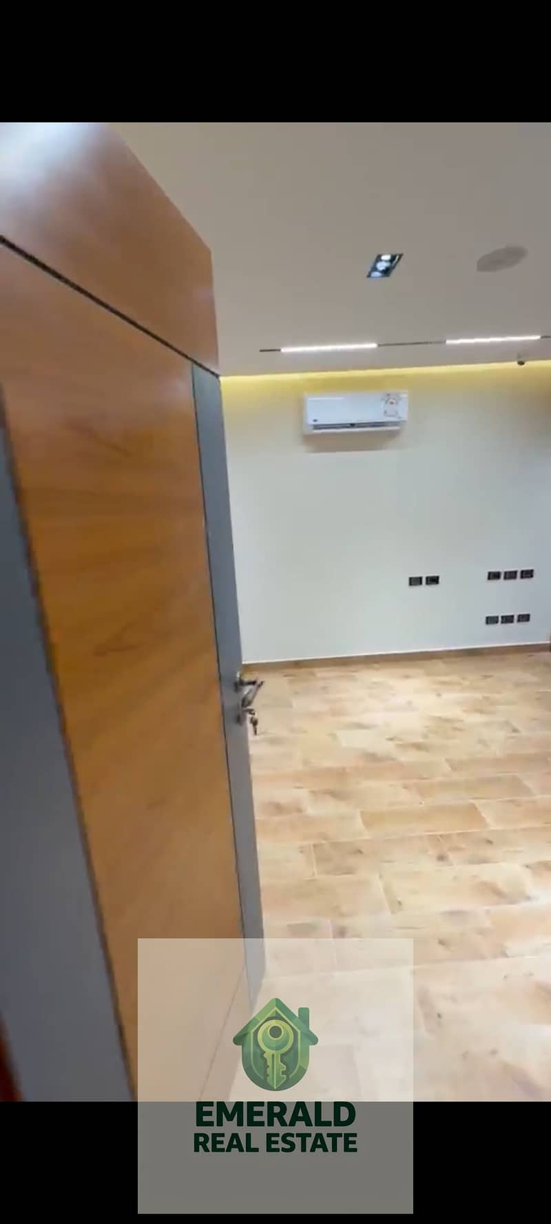 20 1000645589. jpg