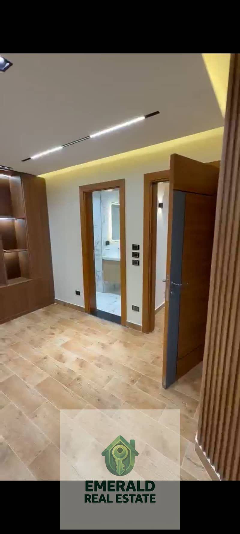26 1000645595. jpg