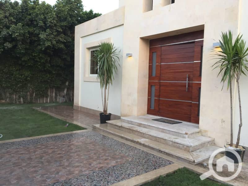 Villa for sale in Marina 5, Sanaa, first row directly on the sea. - Ansicht 5