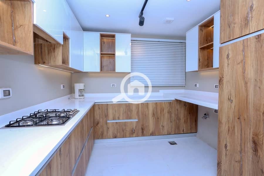 Apartment for sale fully furnished with air conditioning in the El Mondo compound in the best neighborhoods of the Administrative Capital - R7 - NEW CAPITAL - IL MONDO – pohled 4